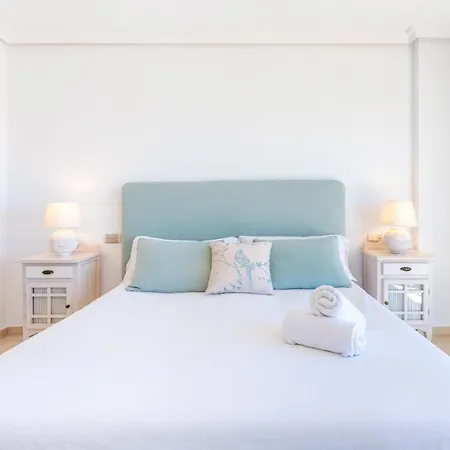 Spectacular Penthouse Puente Apartment Marbella