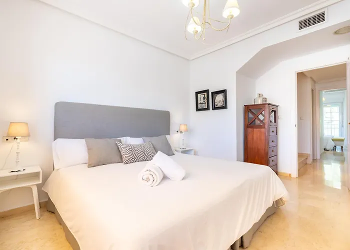 Spectacular Penthouse Puente Marbella