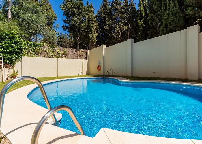 Spectacular Penthouse Puente Apartament