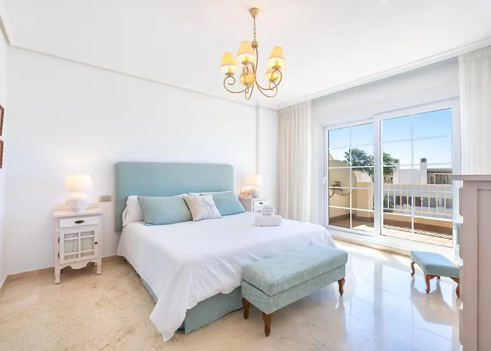 Spectacular Penthouse Puente Apartment Marbella